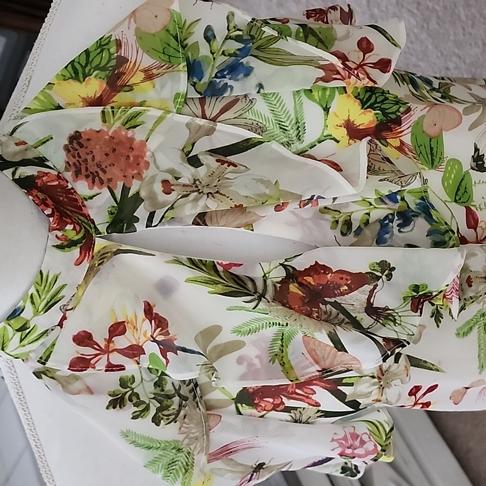Spense Floral Halter Neck Dress - Picture 2 of 3